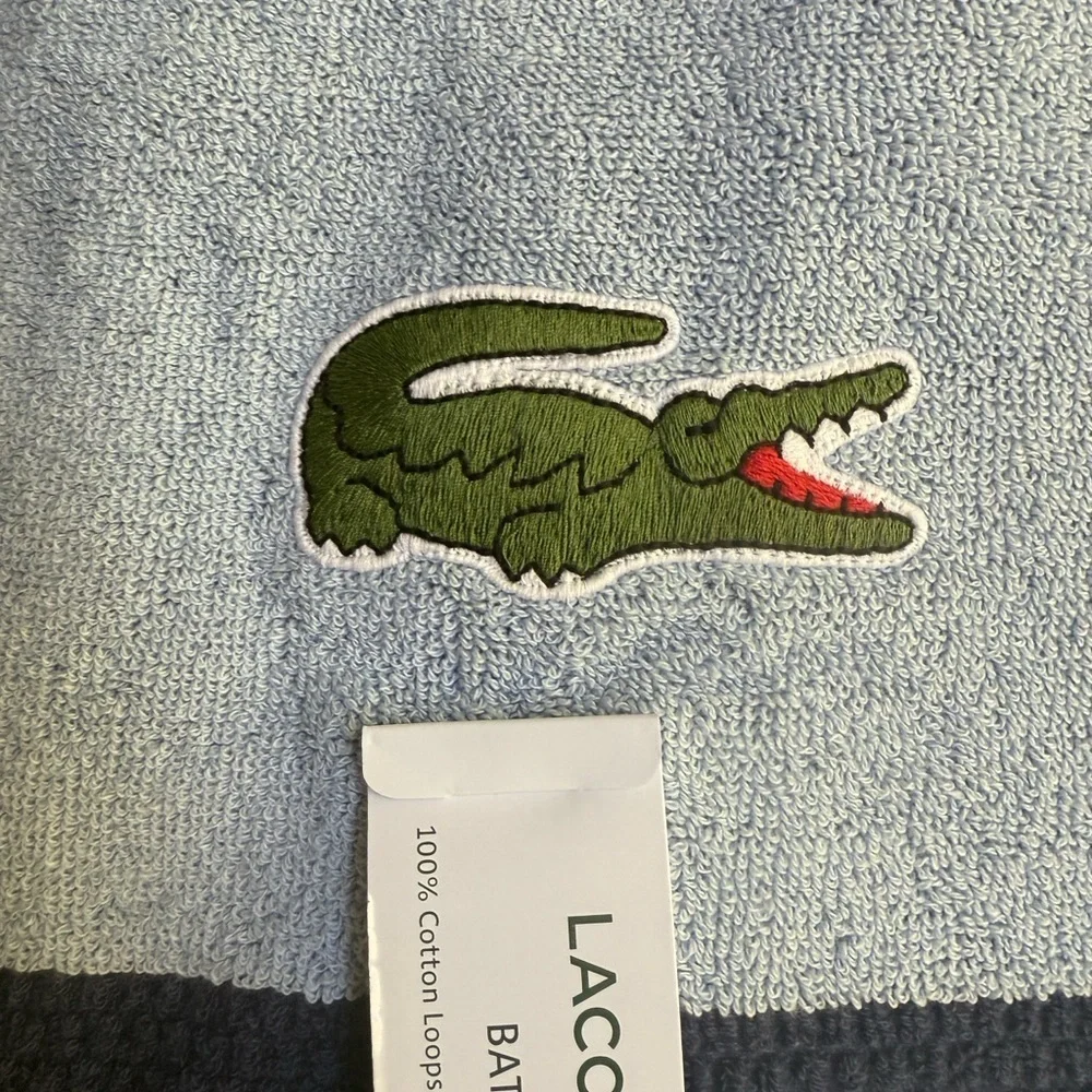 NWT 2 Lacoste Two-Tone Blue Bath Towel Set